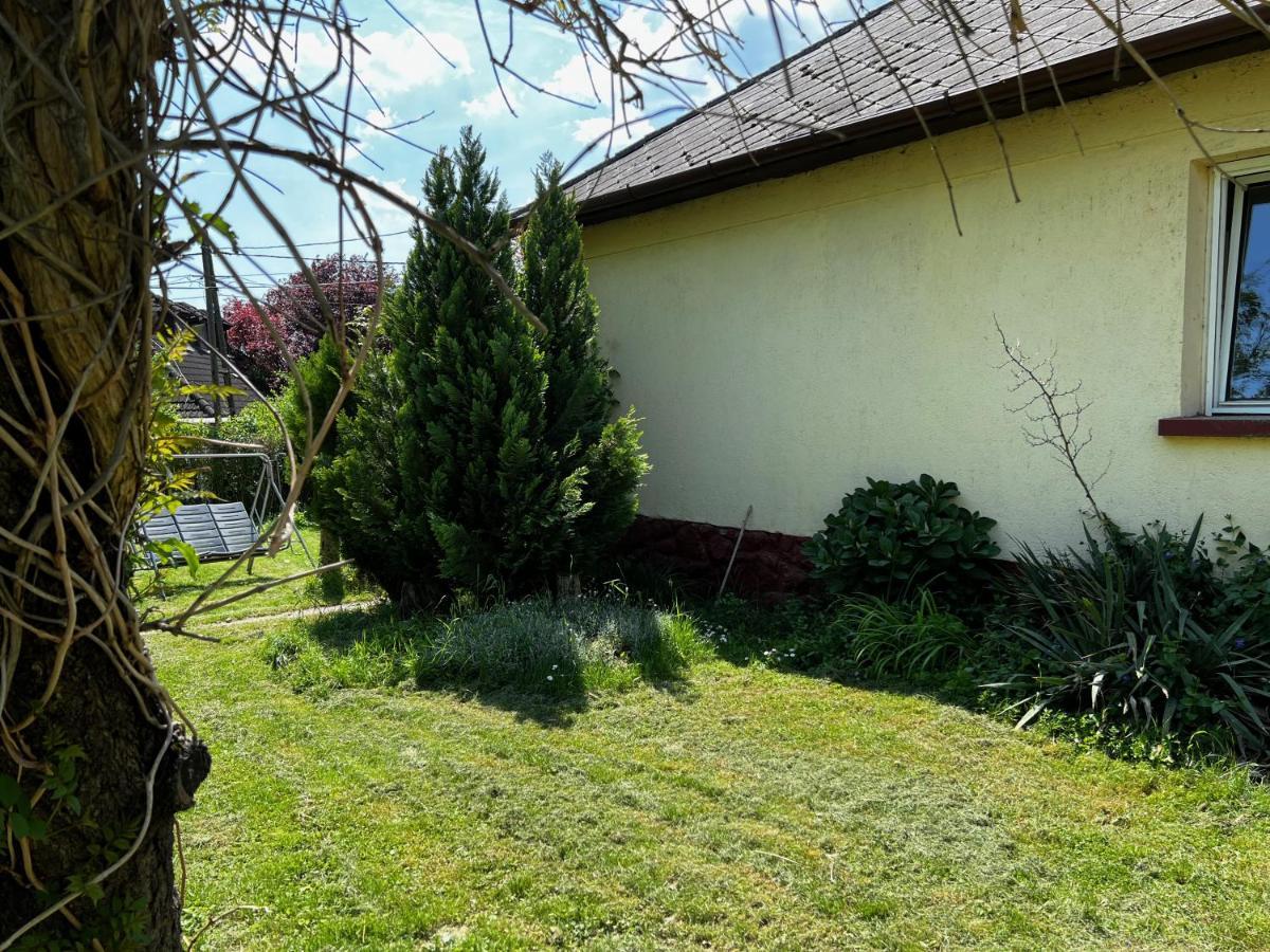 Csodakertes Kishaz Balatonfuzfon Buitenkant foto