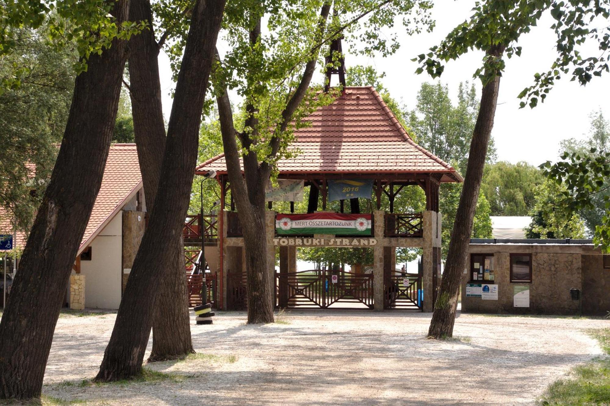 Csodakertes Kishaz Balatonfuzfon Buitenkant foto